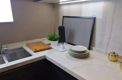 ʯӢʯ̨����Բ�ͻ���ɶ��������